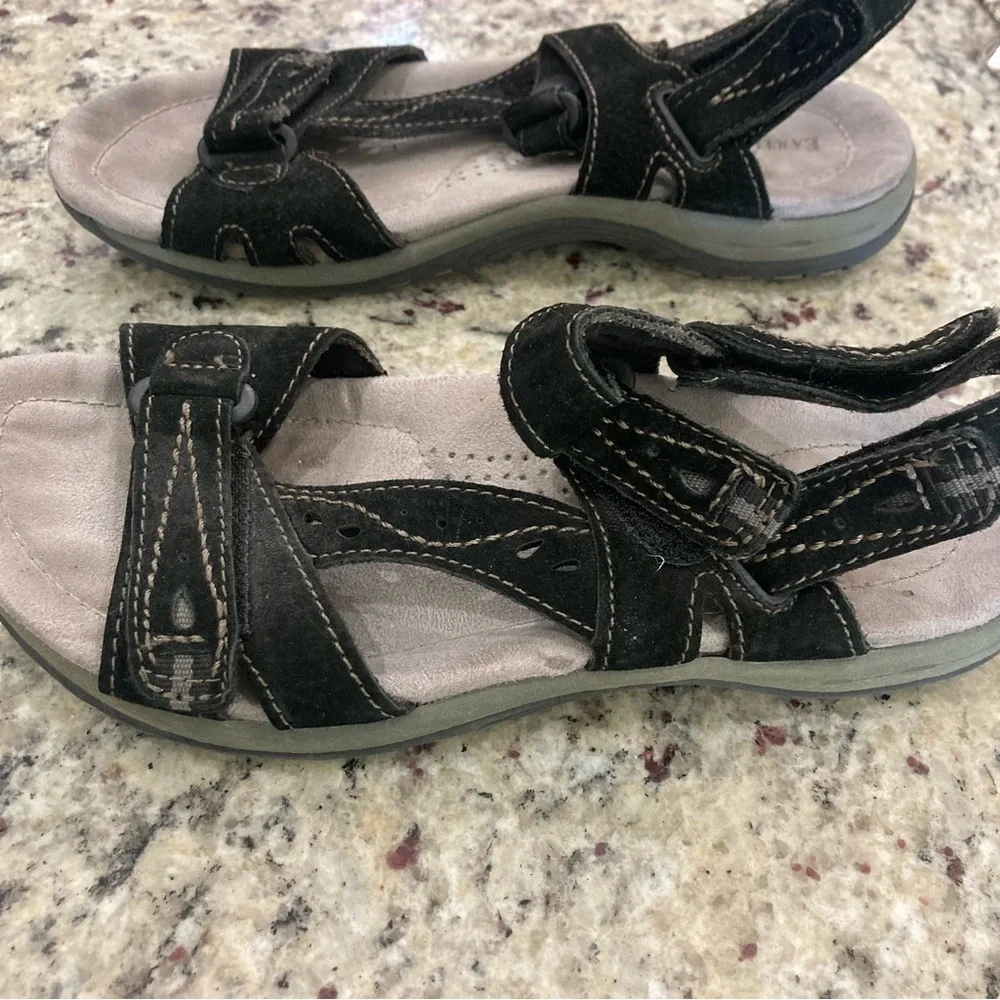 Earth Origins by earth black/gray Sophie sandals in size 7 Preowned Good Condt - Picture 9 of 11